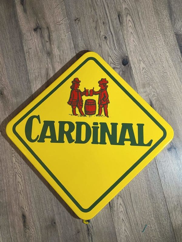 Cardinal Emailschild