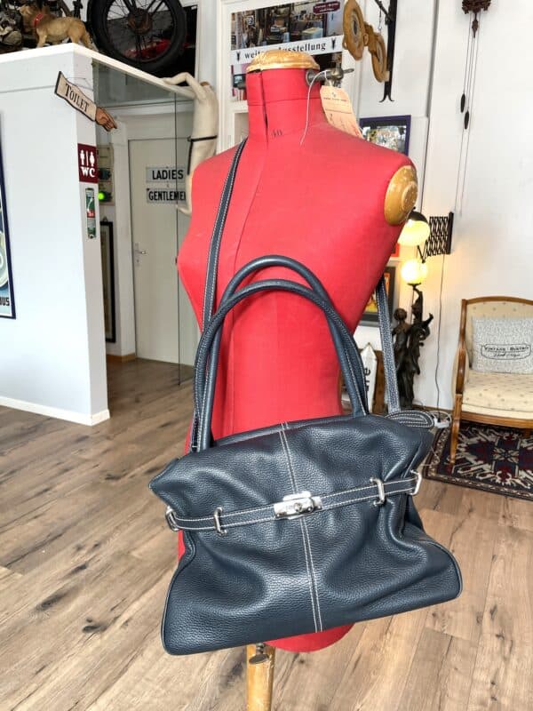 Buti Ledertasche in dunkelblau - Image 3