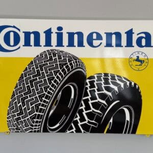 Ein wirklich traumhaftes und seltenes Emailschild von Continental in Top Zustand. Hergestellt von Boos&Hahn  um 1968. Grösse 120x80cm Antik-Unique Nidau, Besichtigung jederzeit in unserem Showroom möglich