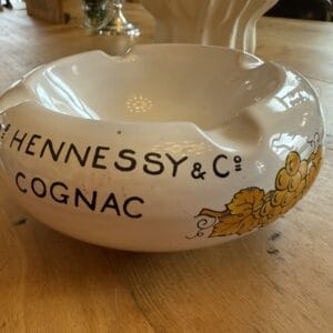 Hennessy Cognac alter Aschenbecher